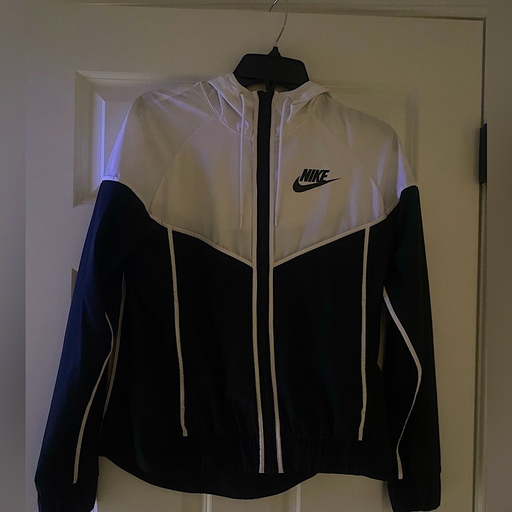 Nike windbreaker